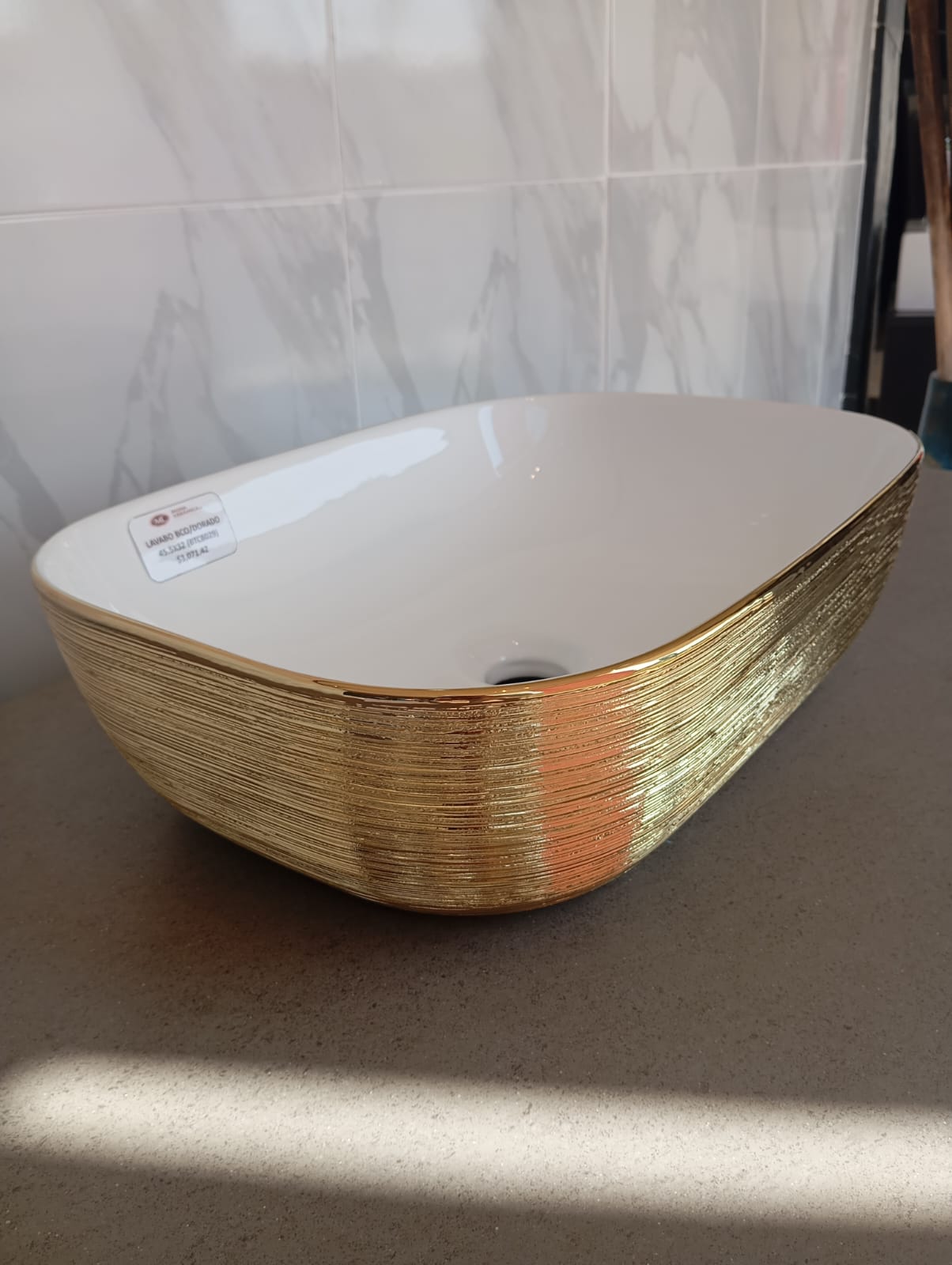 OVALIN CERAMICA RECTANGULAR  BCO/DORADO 45.5X32 BTC8029 GRYBIM